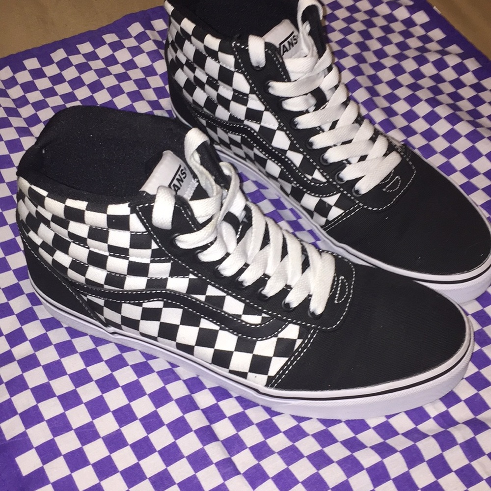 Vans ward - Picture 2 of 2